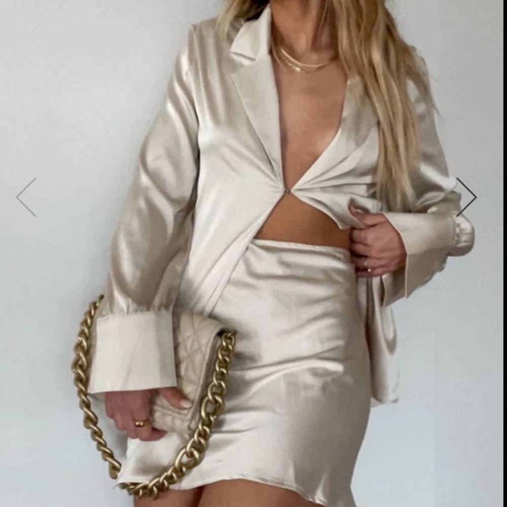 NEW Rumours Set *no tags*